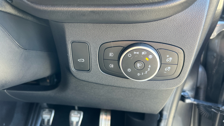 Ford Puma 1.0 EcoBoost Hybrid mHEV ST-Line X 5dr Petrol Hatchback